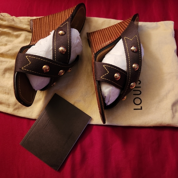Louis Vuitton wedge sandals**SOLD** - Picture 3 of 12